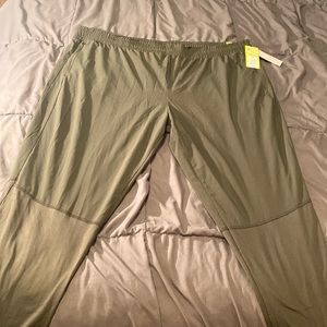 Mens active wear